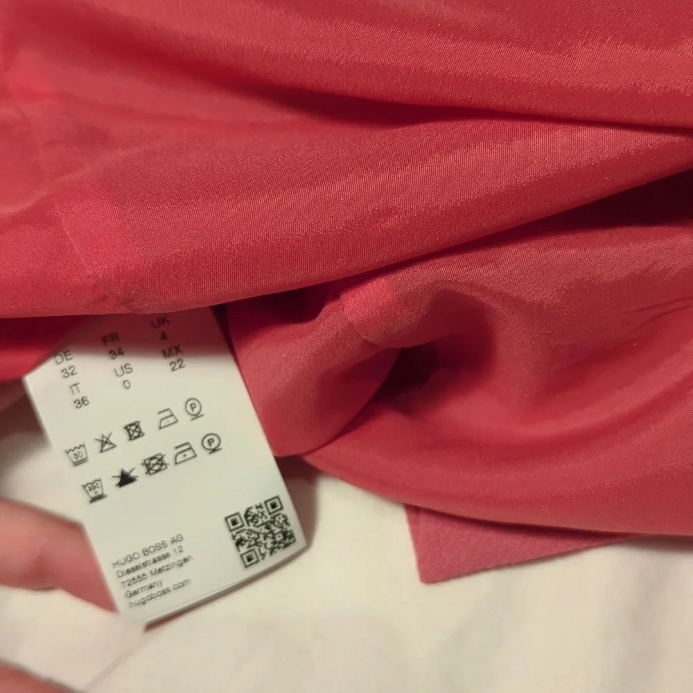 Hugo Boss Sleeveless Dress - Picture 7 of 10